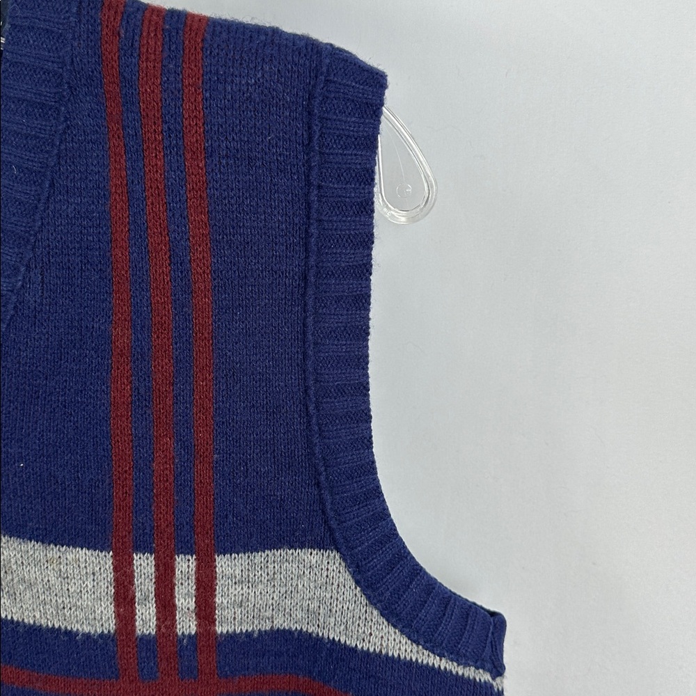 Le Tigre Men's V-Neck Sweater Vest in Navy and Gray - Picture 5 of 7